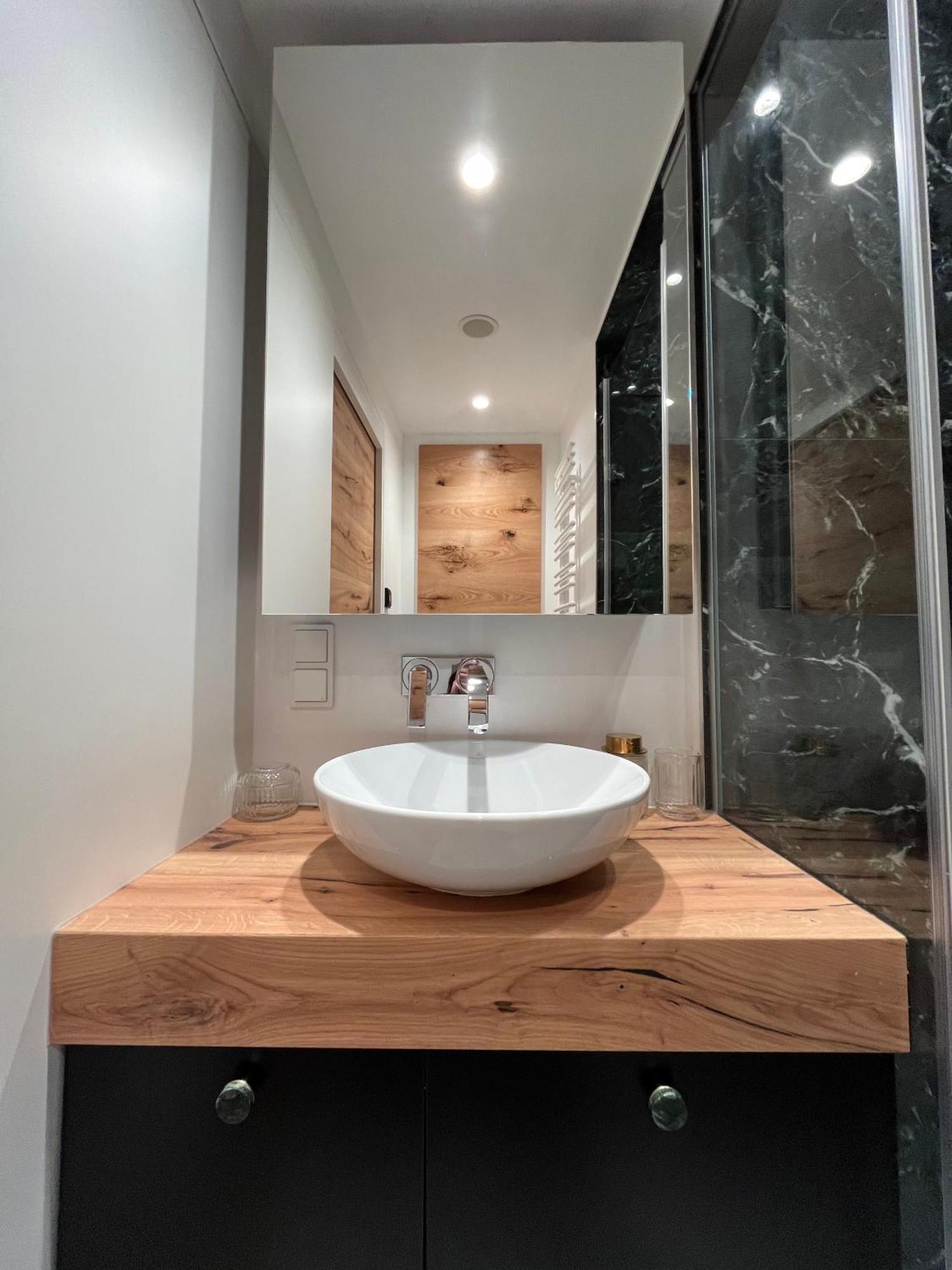 וינה Luxurious One Room Apartment Near Schoenbrunn Palace מראה חיצוני תמונה