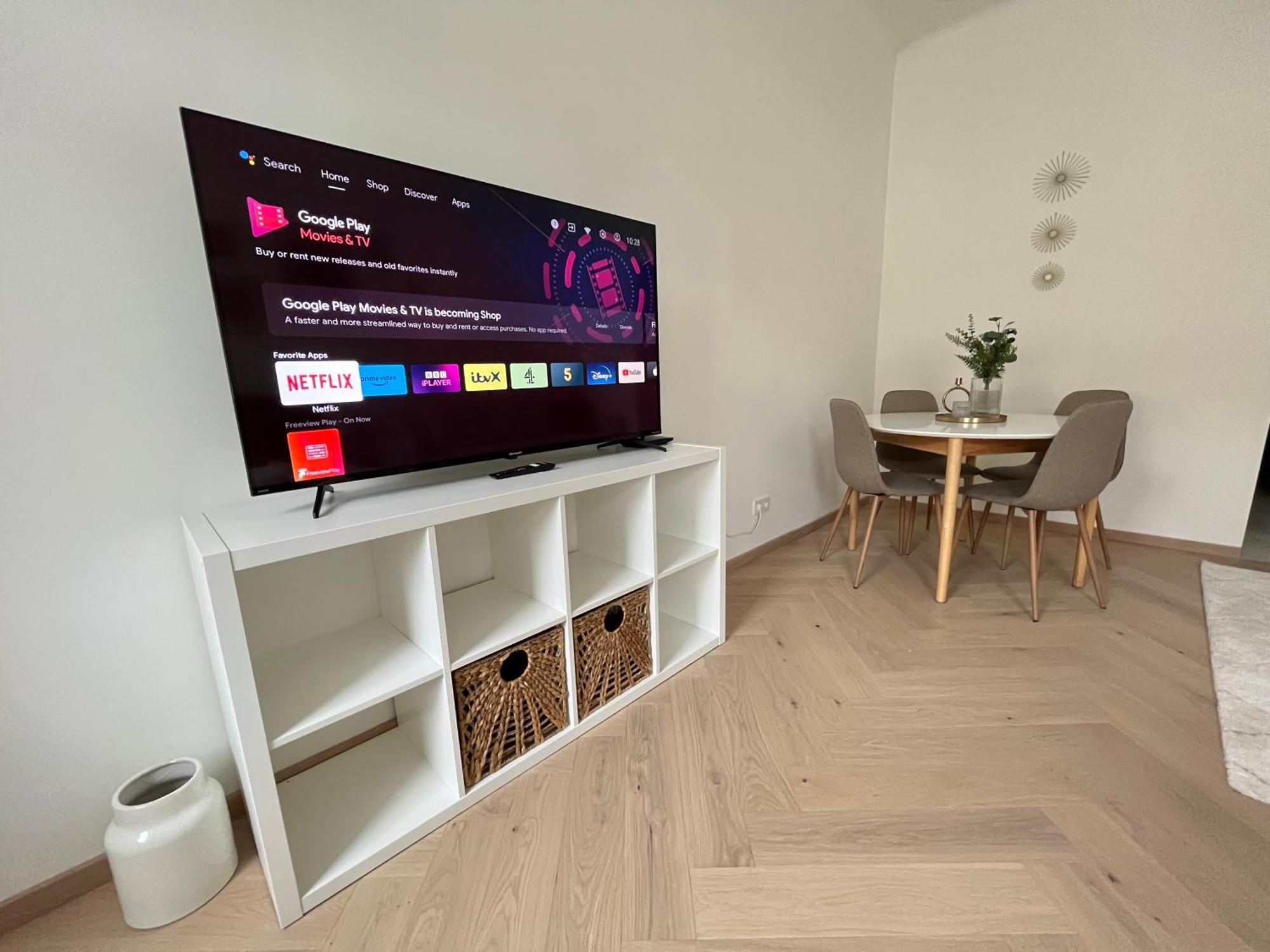 וינה Luxurious One Room Apartment Near Schoenbrunn Palace מראה חיצוני תמונה